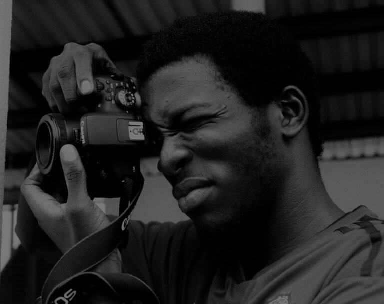 pexels-planeteelevene-2505377 1